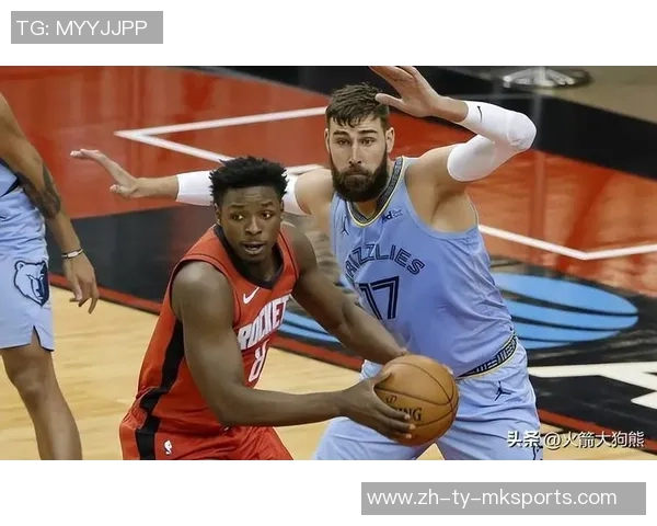 火箭队今日训练精彩瞬间KD与阿门击掌庆祝奥科吉上演霸气暴扣 火箭队今日训练精彩瞬间KD与阿门击掌庆祝奥科吉上演霸气暴扣