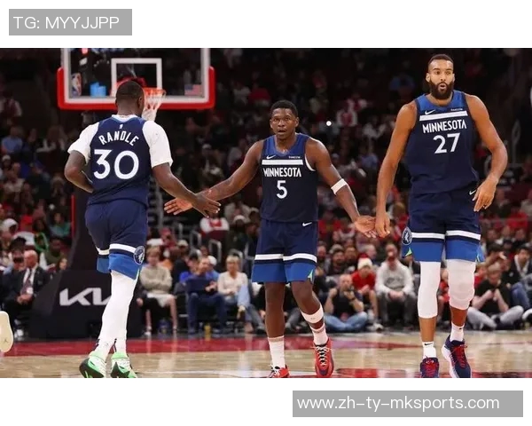 兰德尔坦言球队进攻习惯糟糕错失良机影响全队表现 兰德尔坦言球队进攻习惯糟糕错失良机影响全队表现