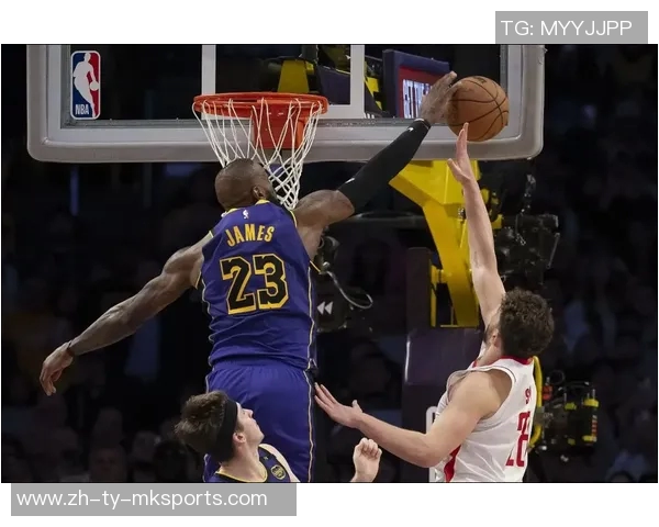 詹姆斯谈火箭挑战提前体验活塞风格需做好充分准备